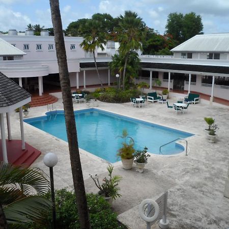 Hotel Pommarine Bridgetown Bagian luar foto